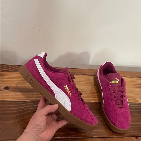 Puma Club II Trainers Sneakers Women’s Size 10 Berry/White/Gold NEW! - Picture 7 of 15